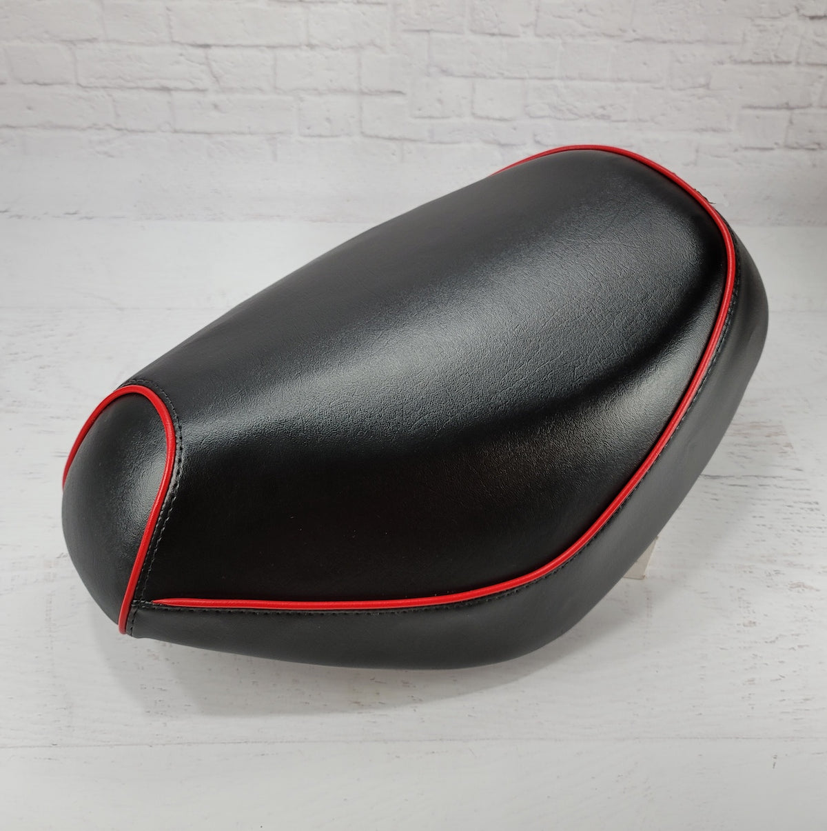 Honda Elite SA50 Black with Piping Seat Cover, handmade Honda Elite SA50 seat cover by Cheeky Seats, featured product view