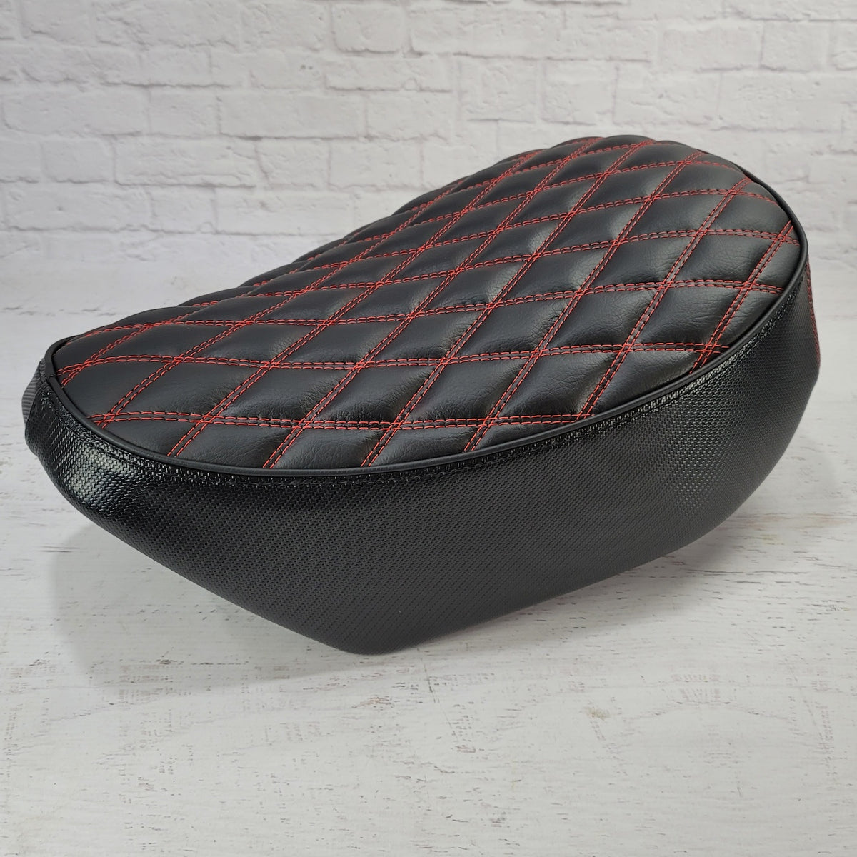 Honda Monkey double-diamond stitch seat cover with piping
