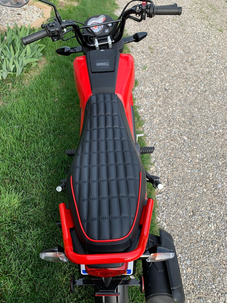Honda Navi rectangle Chicklets seat cover with piping