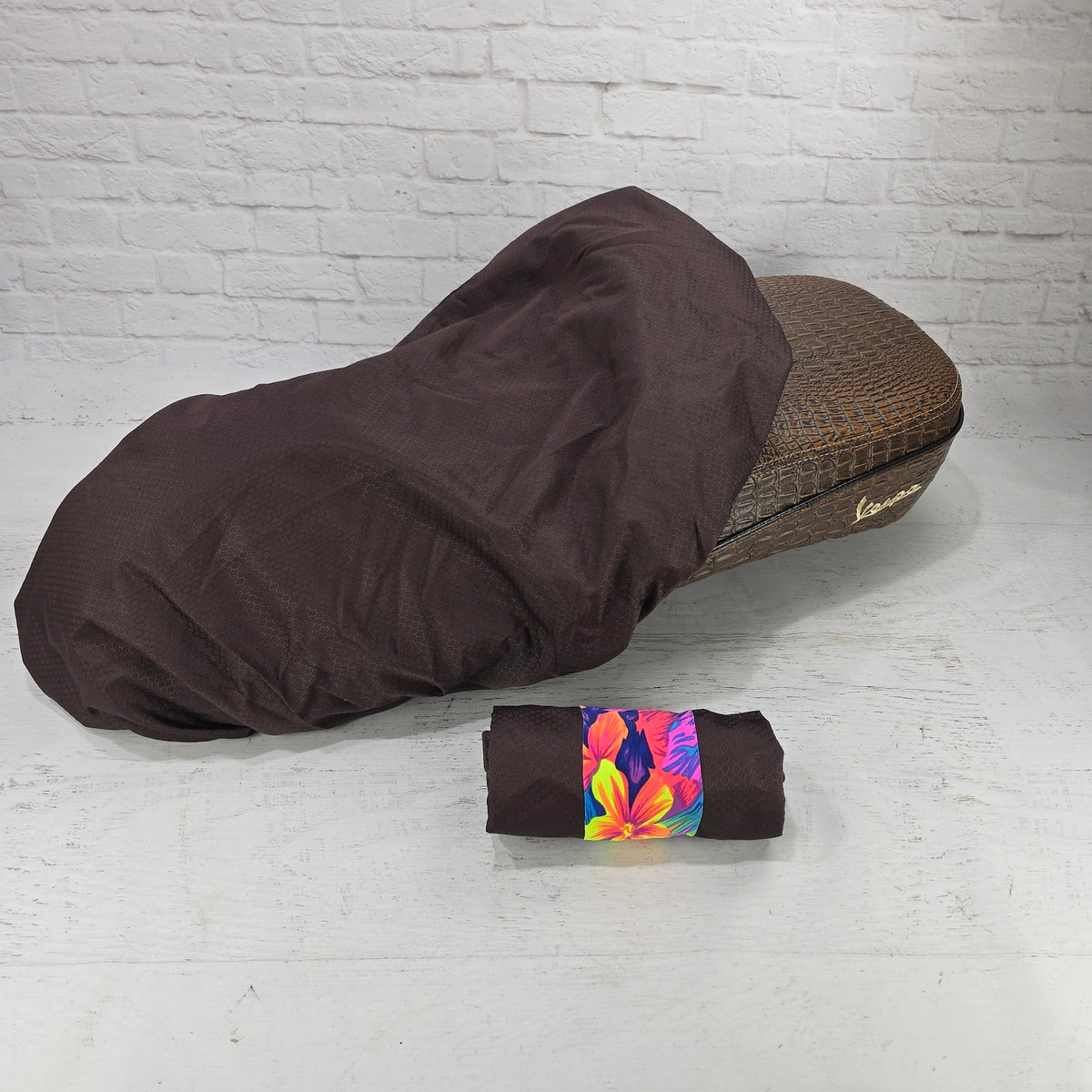 Vespa GTS rain cover in bronze by Cheeky Seats