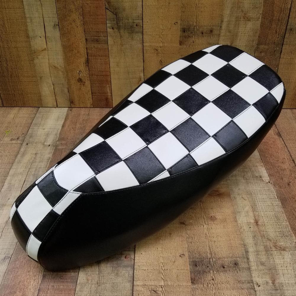 Vespa GT200 ska checkers black and white seat cover