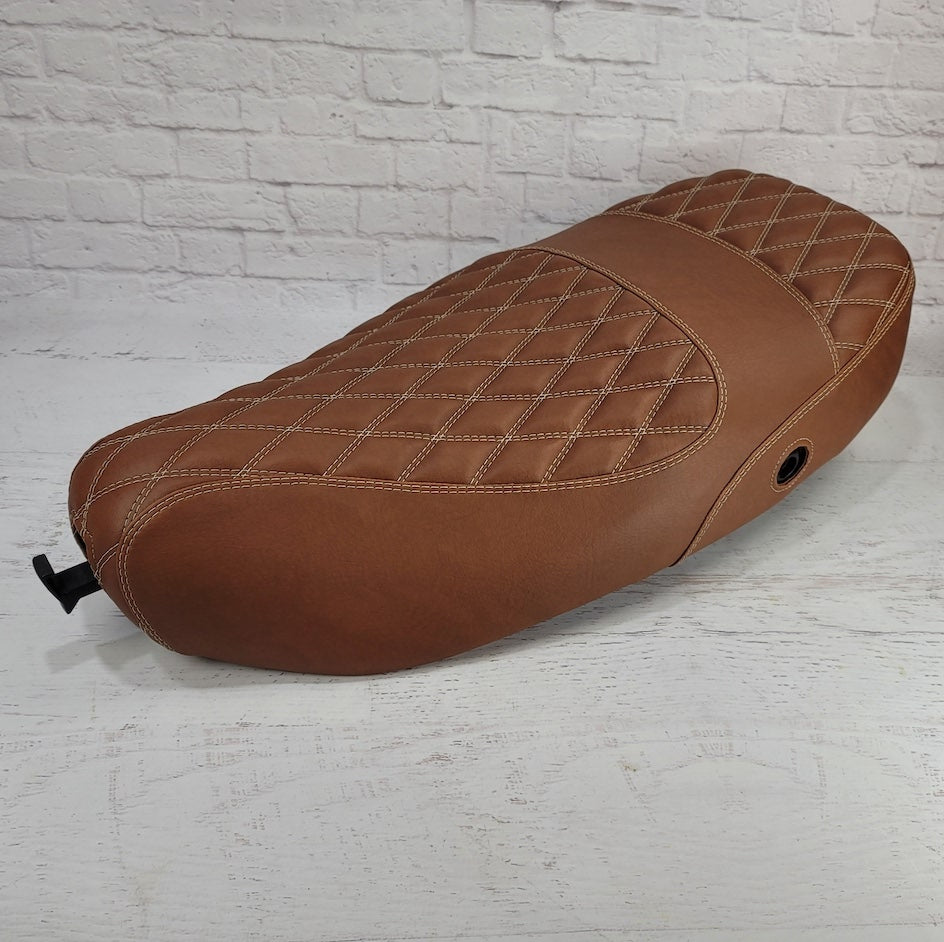 Vespa LX cinnamon diamond seat cover installed
