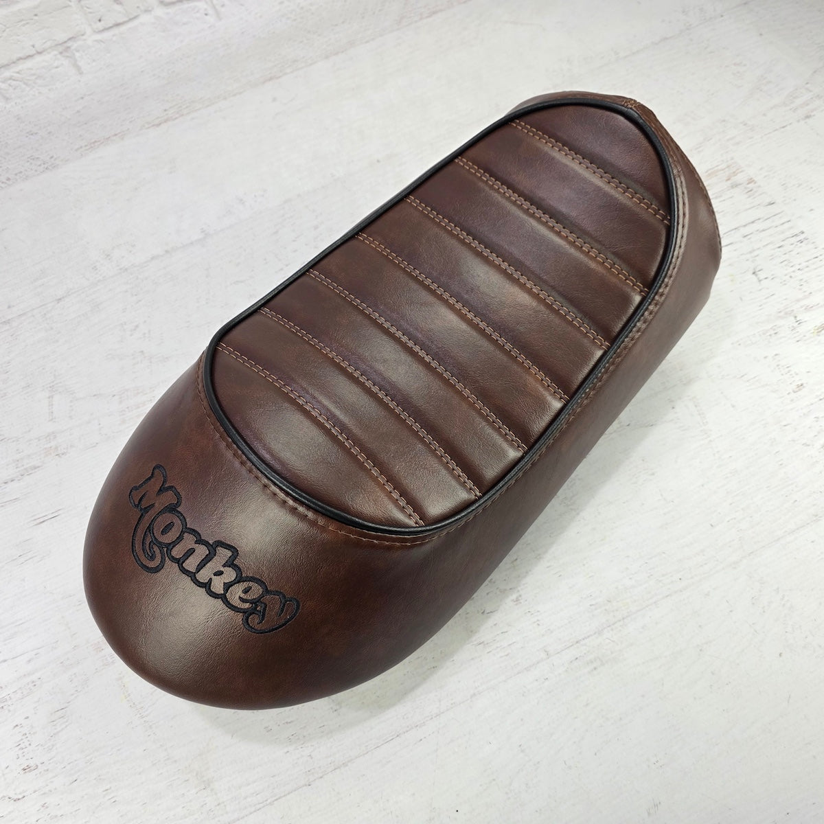 Honda Monkey KITACO Whiskey Brown tuck-and-roll seat cover