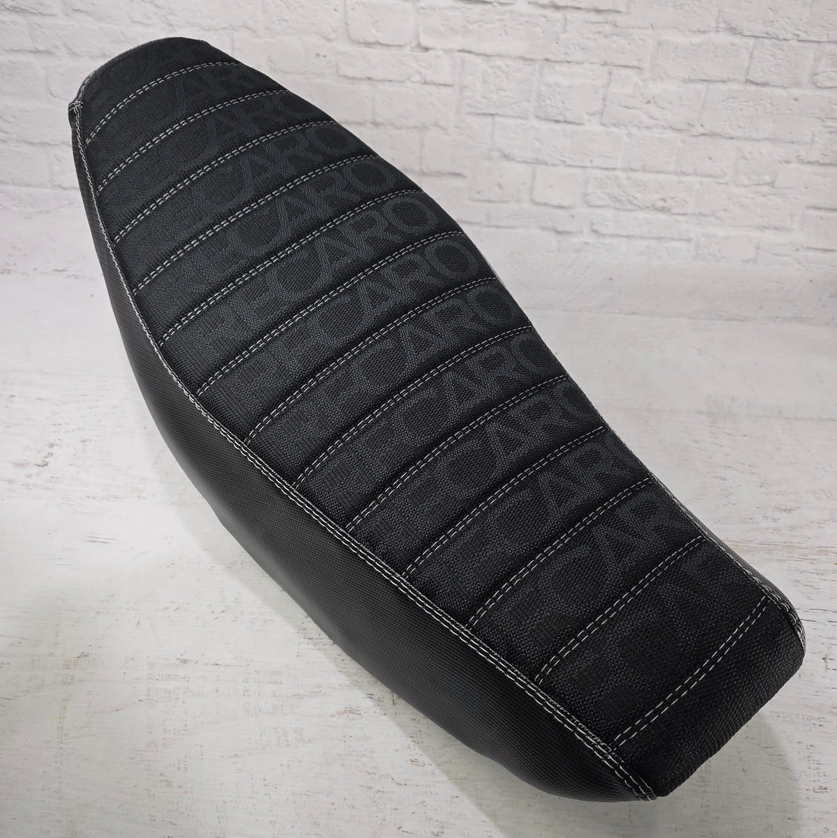 Honda Navi black RECARO tuck-and-roll seat cover