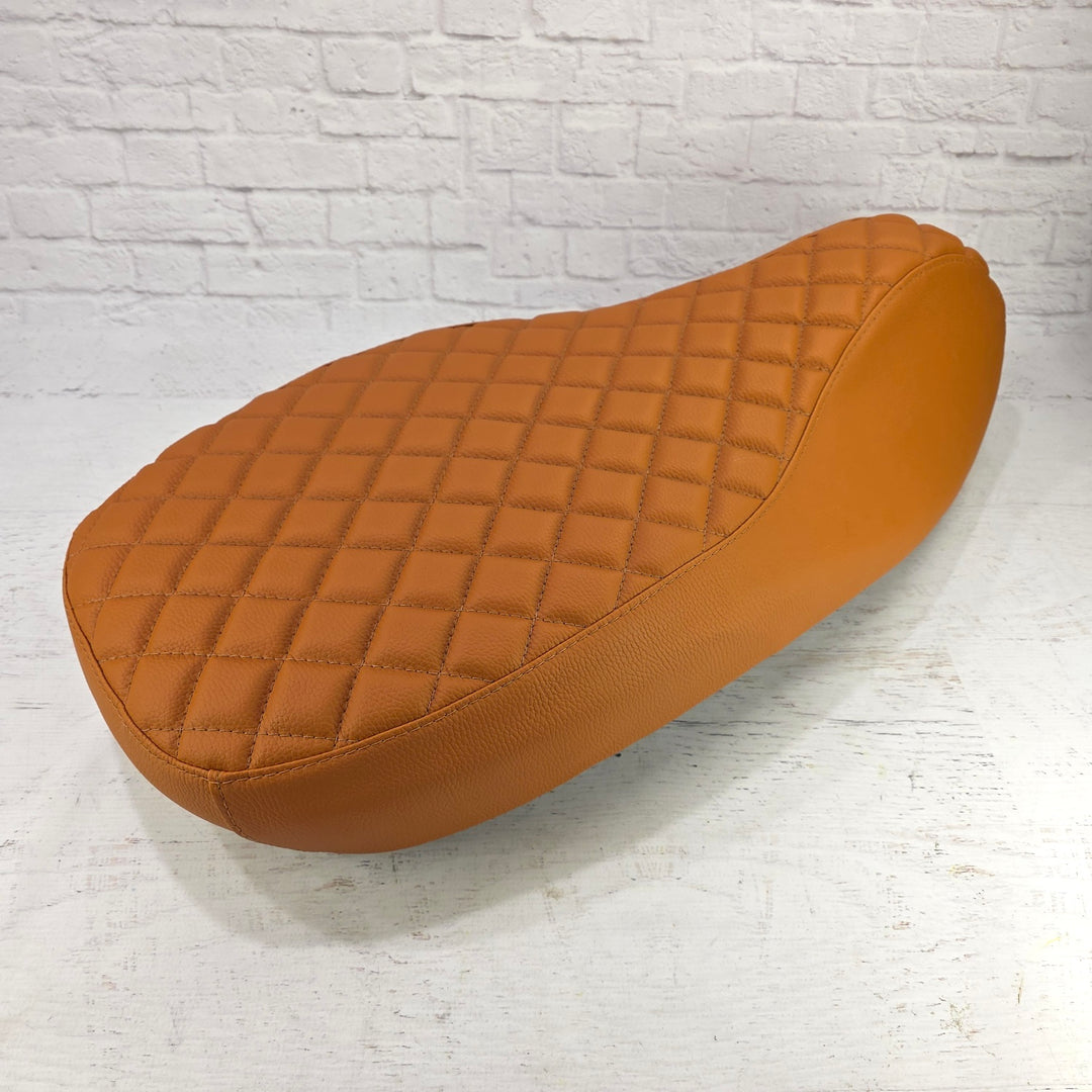 Vespa Sprint / Primavera Calabaza Diamond Seat Cover