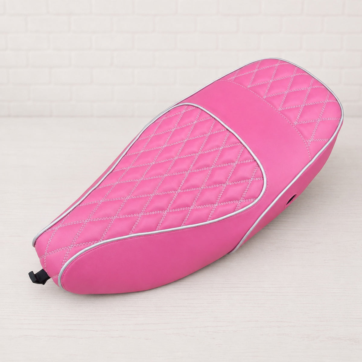 Vespa LX hot pink diamond seat cover by Cheeky Seats