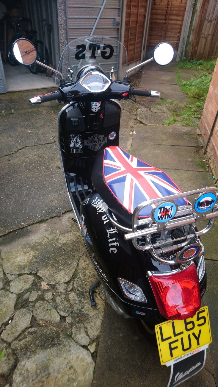 Vespa GTS Union Jack seat cover on scooter