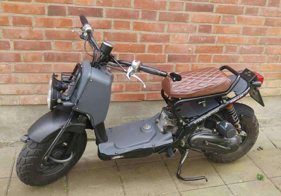 Honda Ruckus whiskey diamond seat cover