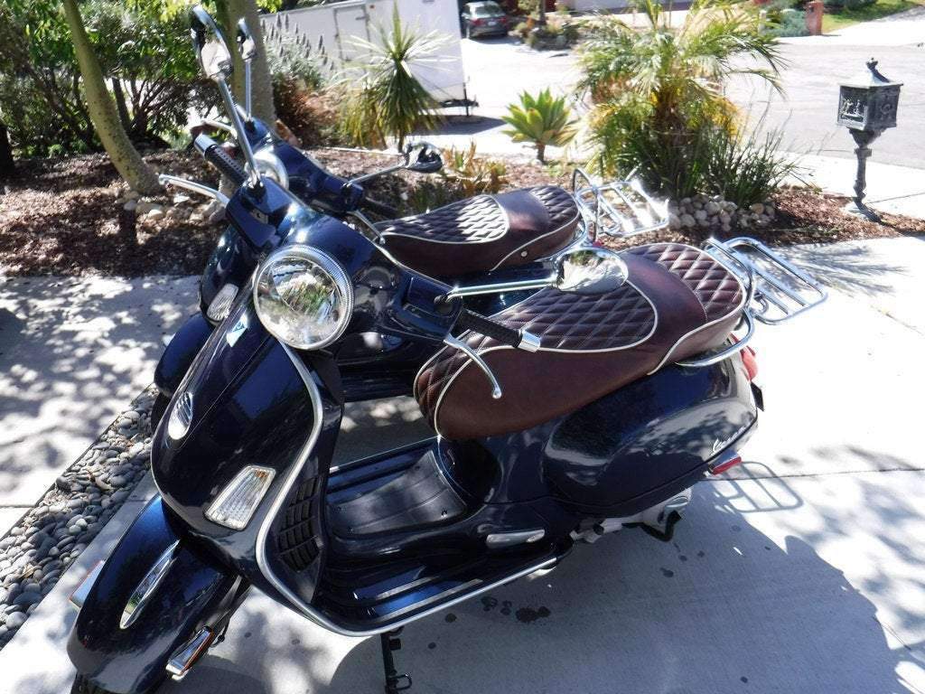 Vespa LX whiskey diamond seat cover installed
